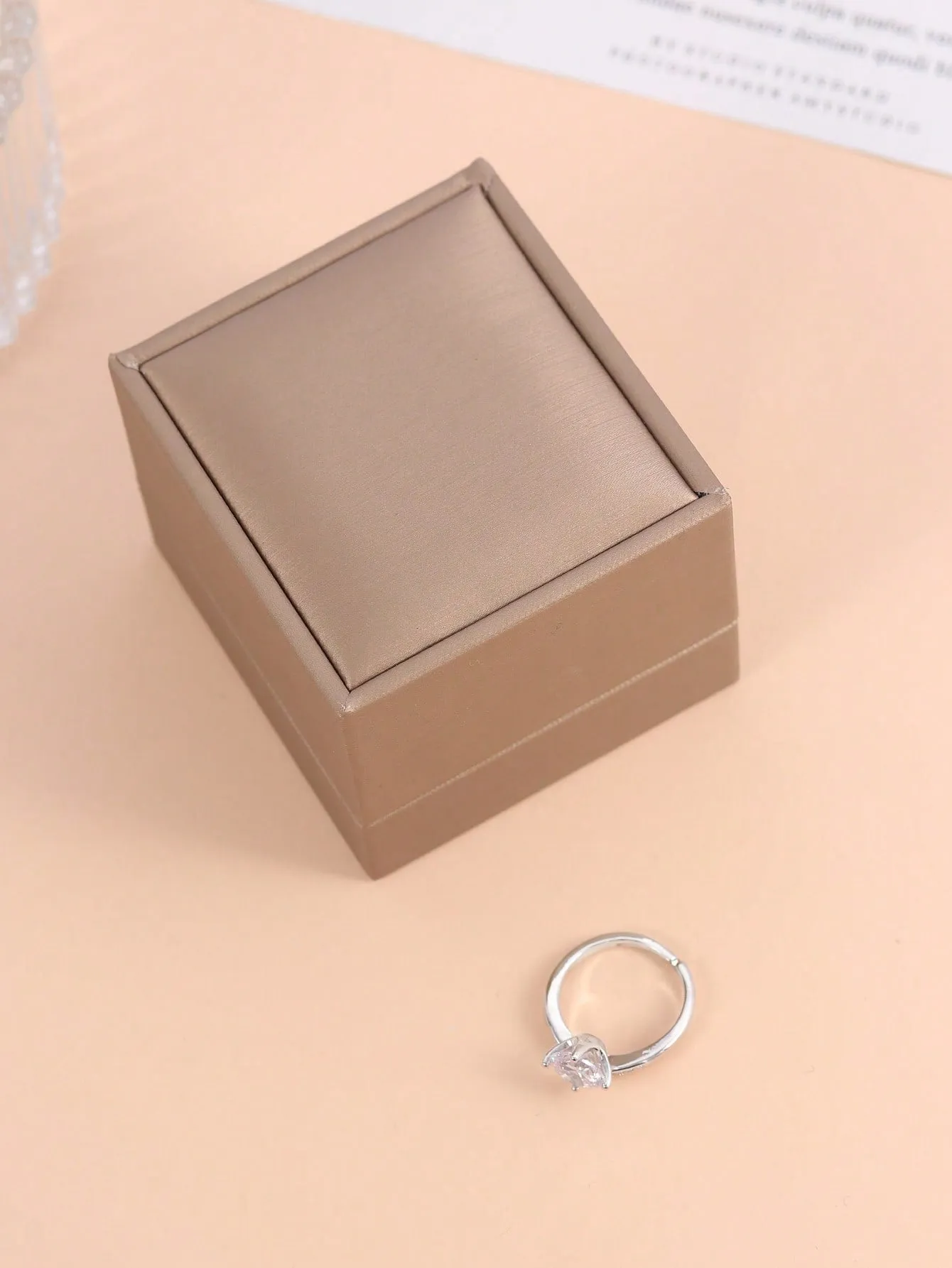 1pc Glamorous Cubic Zirconia Decor Ring & 1pc Storage Box For Women For Daily Decoration